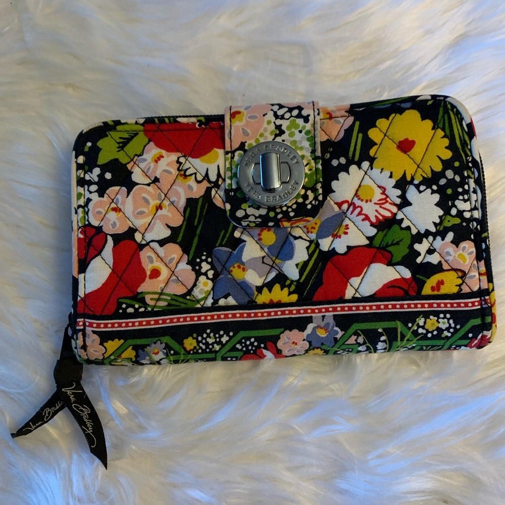 💟🖤 Vera Bradley Wallet
